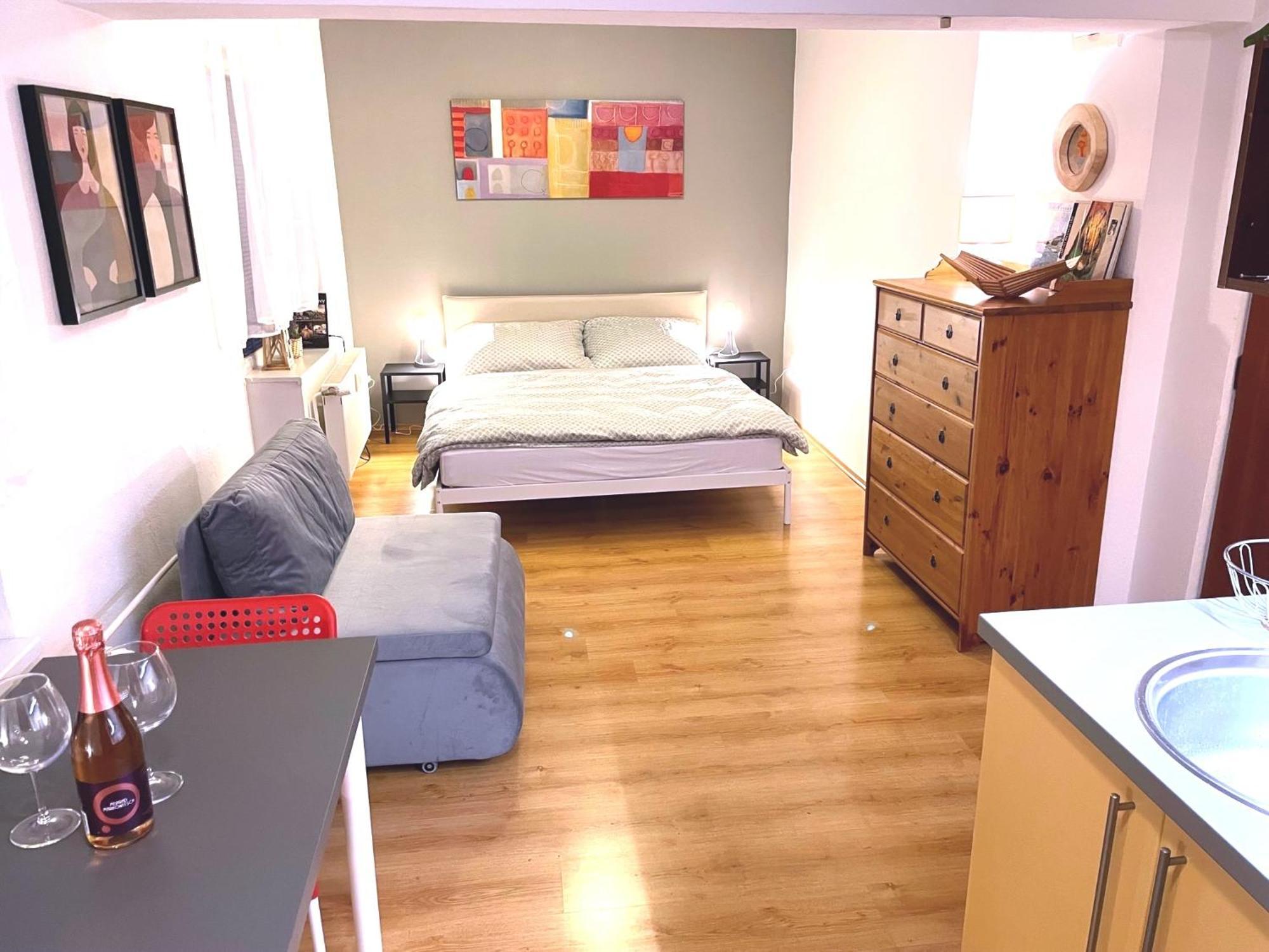 布拉迪斯拉发Charming Studio In The Old Town公寓 外观 照片